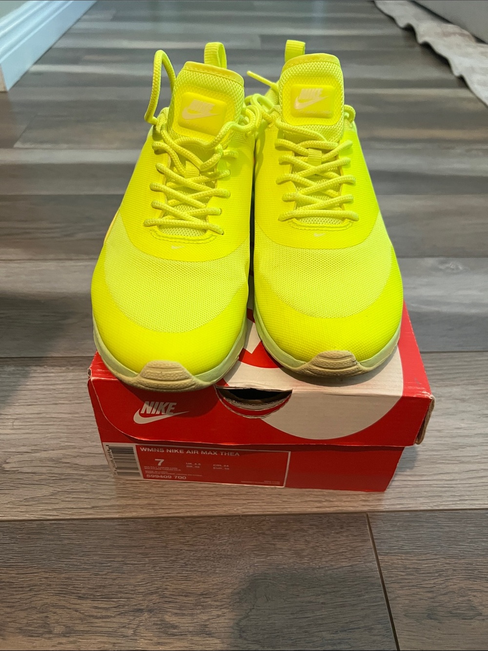 Nike Women's Neon Yellow Running Sneakers